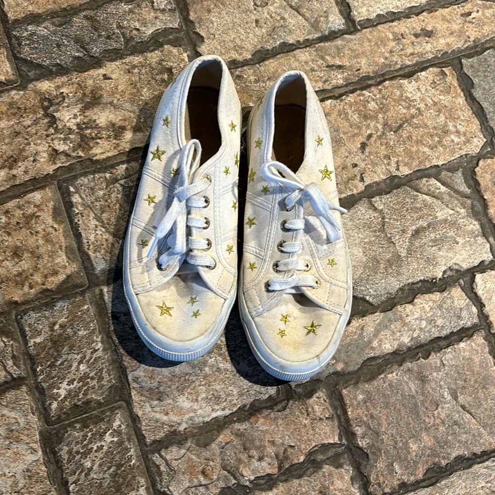 Superga Women’s Embroidered Star Low-Top Sneakers